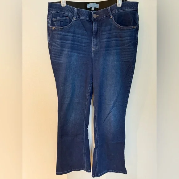 Wit & Wisdom Indigo Denim Pants - Picture 2 of 6